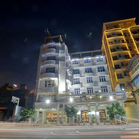Lazaani Hotel Colombo Exterior foto